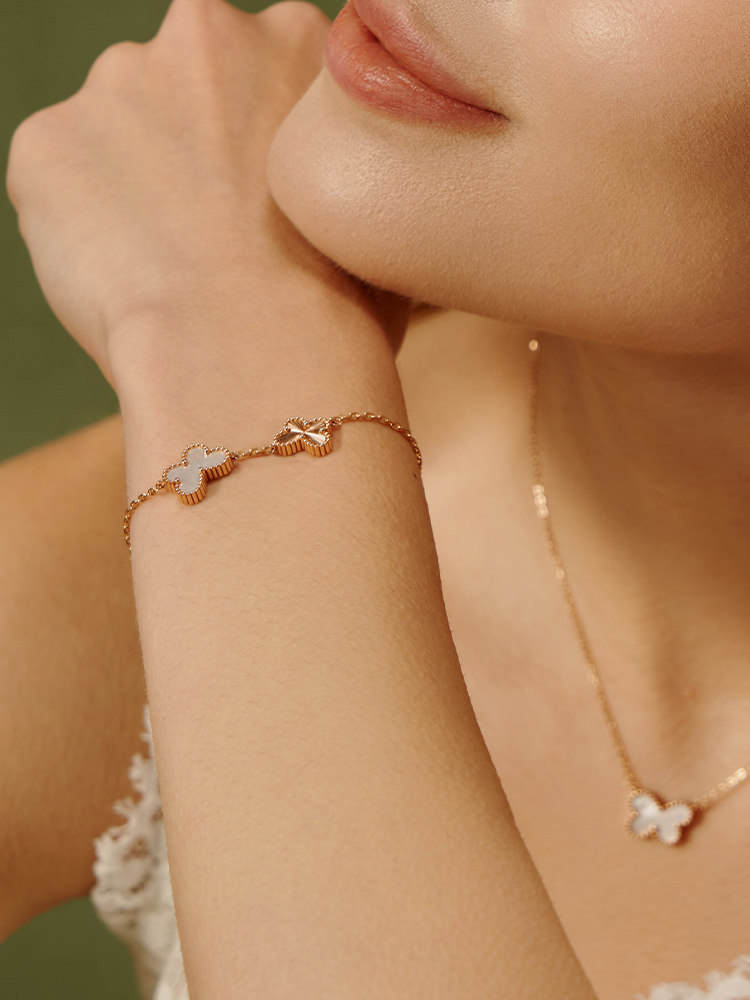 [Two Butterflies] Dukou Butterfly Bracelet for Women, High-End Light Luxury Bracelet, New Year's Birthday Gift for Girlfriend