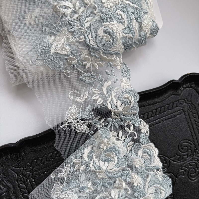 Japanese-Style Fairy-Like Sparkling Blue and White Bouquet, Exquisite Mesh Embroidery Lace Trim, Handmade Doll Clothes, Hair Accessories, Lingerie Patchwork