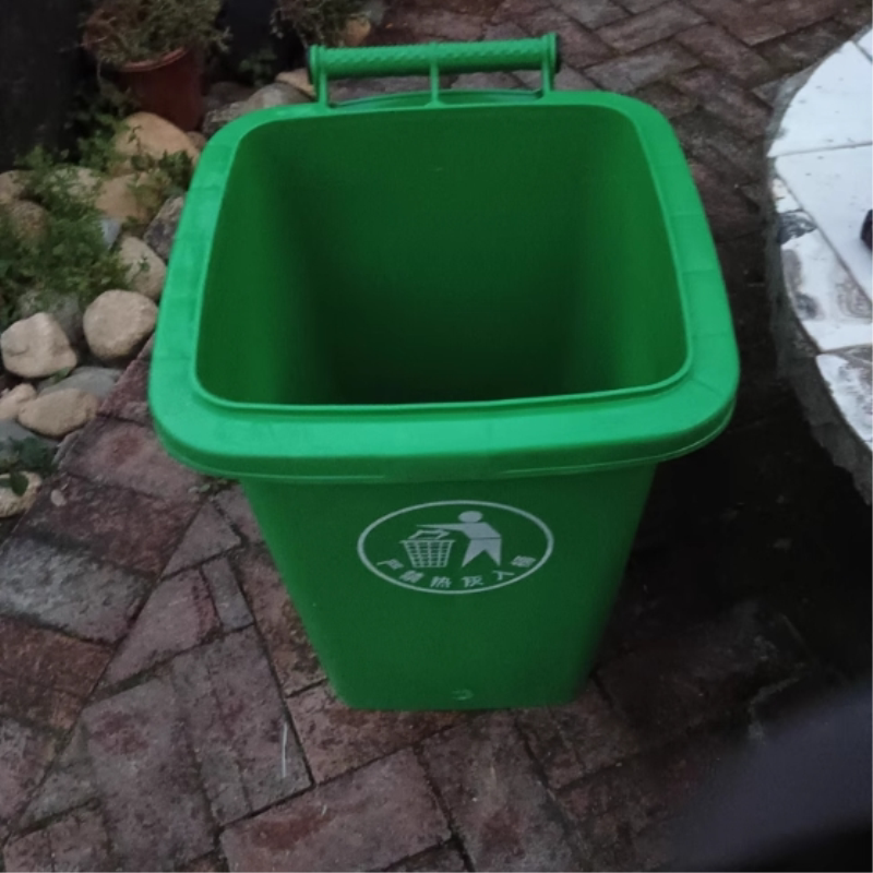 Large Outdoor Trash Can with Wheels for Residential Areas, Outdoor Parks, 120-Liter Classification, Property Management, with Lid, Street Capacity