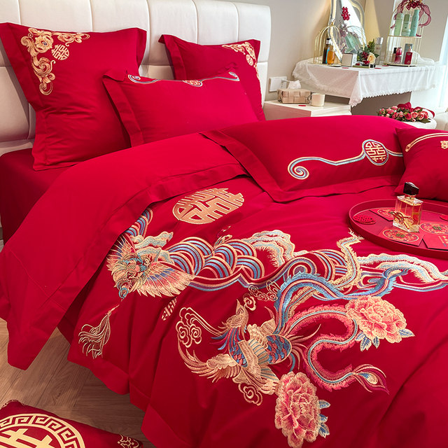 Chinese style dragon and phoenix embroidery wedding four-piece set big red sheet quilt cover wedding quilt bedding