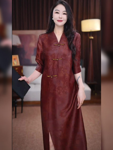Mijie 2025 New Model New Chinese Style Red Jacquard Dress for Women, Elegant and Beautiful, Loose Fit, Slimming, Stunning Mid-Length Dress