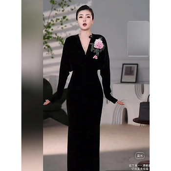 Mijie 2025 Winter New Black V-Neck Embroidered Dress for Women, Long-Sleeved, Slim-Fitting, Elegant and Stylish Long Dress