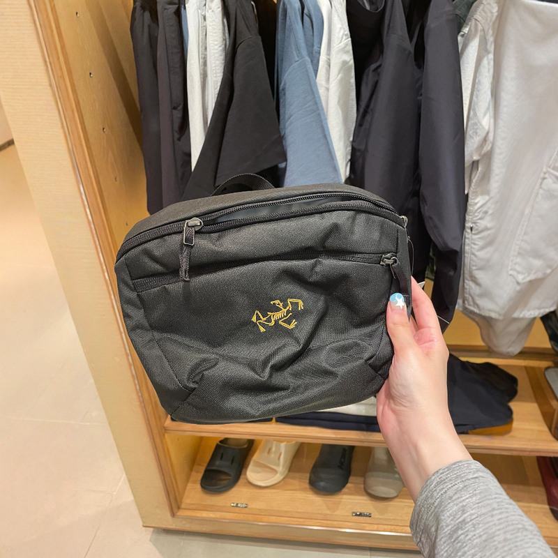 Good Things from Japan | Niao Home's New Product Mantis 2L Nylon Waterproof Chest Bag for Men and Women, Sports Shoulder Crossbody Bag Good Things from Japan | Niao Home's New Product Mantis 2L Nylon Waterproof Chest Bag for Men and Women, Sports Shoulder Crossbody Bag