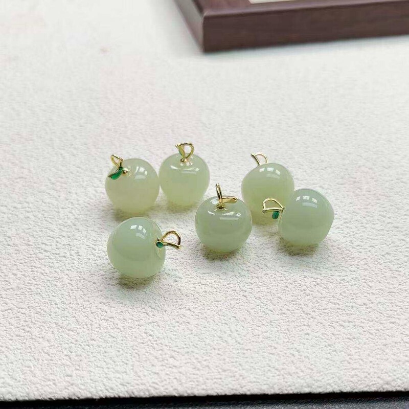 【Qingqing Premium Selection】Aventurine Apple Pendant, One Piece Shipped Randomly 【Qingqing Premium Selection】Aventurine Apple Pendant, One Piece Shipped Randomly