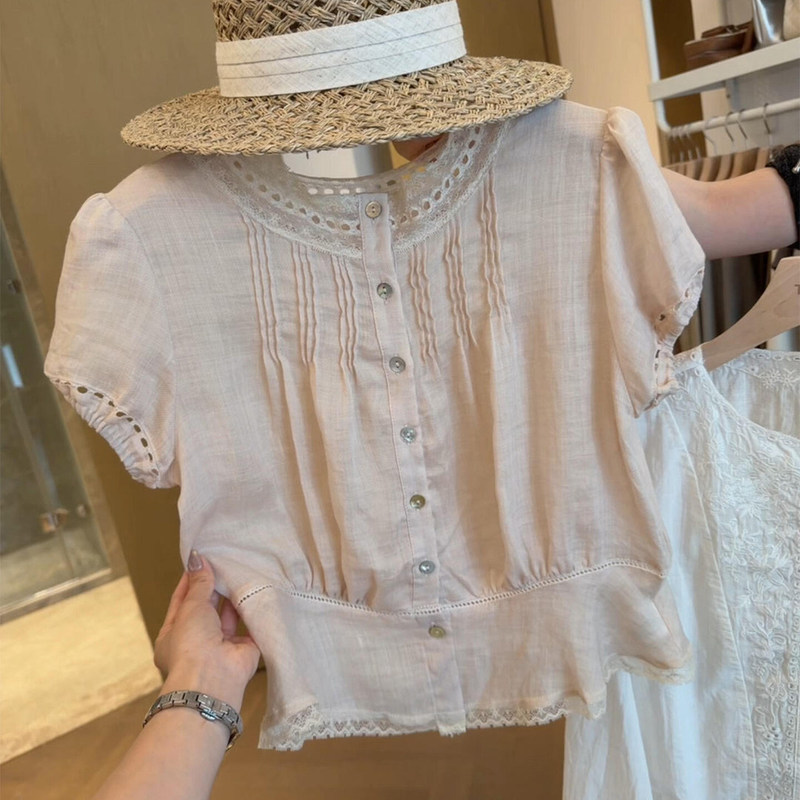 Pink Hollow-Out Lace-Trimmed Short-Sleeve Shirt for Women, 2026 New Spring/Summer Unique and Super Stylish Top for Single Wear