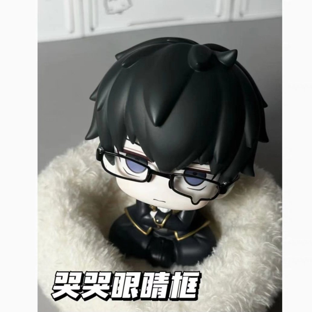 详细的粉红色的眼睛，紫色色的虹膜和黑色的瞳孔——图库图片© cobraCZ #107286476, image size:1033x1033