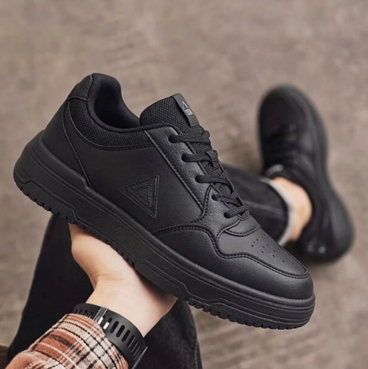 Peak Black Warrior Air Force One Sneakers Men's Small Black Shoes Versatile Men's Shoes Sports Casual Black Trendy Shoes Men Peak Black Warrior Air Force One Sneakers Men's Small Black Shoes Versatile Men's Shoes Sports Casual Black Trendy Shoes Men