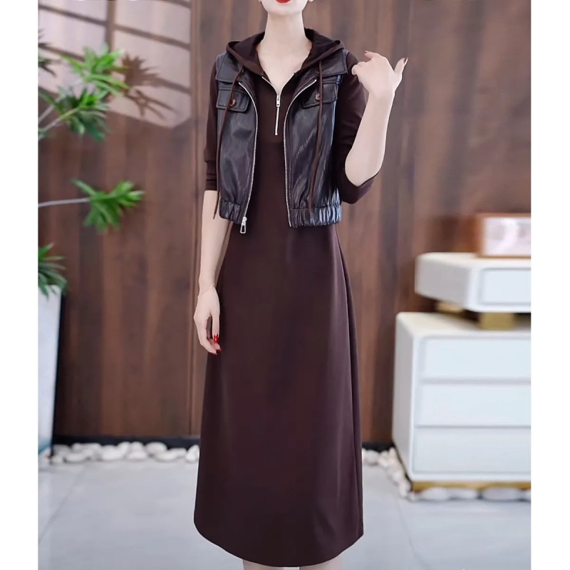 High-End Melard Two-Piece Leather Vest + Hooded Dress, Plus Size, Covers the Body, Looks Slimming, Fashionable Suit, New for Autumn High-End Melard Two-Piece Leather Vest + Hooded Dress, Plus Size, Covers the Body, Looks Slimming, Fashionable Suit, New for Autumn