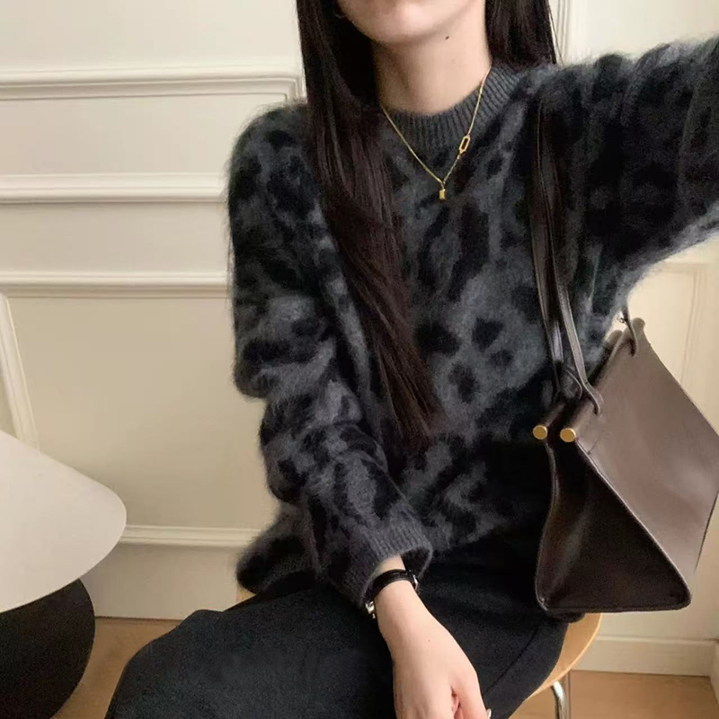 An Caiyin! Autumn and Winter Round-Neck Leopard Print Jacquard Thickened Knit Sweater, Loose Fit, Slimming, Versatile Long-Sleeve Sweater-5392