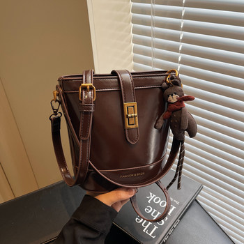 High-End Texture Retro Niche Bag for Women 2025 New Autumn and Winter Versatile Crossbody Bag Popular Satchel Bucket Bag