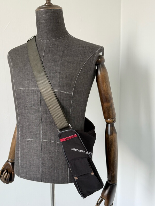 Vinatge00S Nylon Crossbody Bag