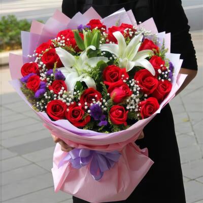Nationwide same-city express delivery of birthday flower bouquets, roses and carnations to stores in Wuhan, Nanjing, Xi 'an, Hefei, Guangzhou and Dongguan