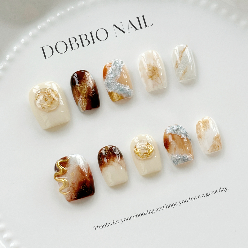 Dobbio【Watchman】Whitening Advanced Caramel Amber Gradient Gold Foil Texture Handmade Wearable Nail Art Tips Dobbio【Watchman】Whitening Advanced Caramel Amber Gradient Gold Foil Texture Handmade Wearable Nail Art Tips