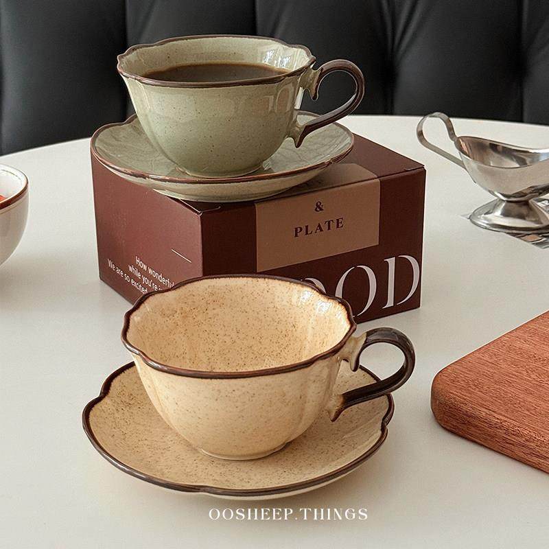 Oosheep Japanese Retro Coffee Cup and Saucer Set Irregular Petal Latte Art Cup Latte Cup Afternoon Tea Cup