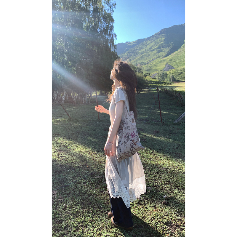 Xxdeli Fragrant Pear Korean-Style Layered Design Mesh Splicing Heavy Lace Embroidery Spaghetti Strap Dress