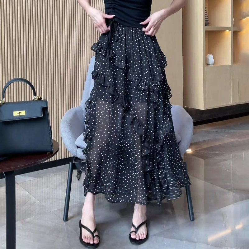 ブラックのレトロな水玉模様のフリル付きスマートミディスカート、女性用2025年夏の新作ハイウエストスリムホットスタイルスカート