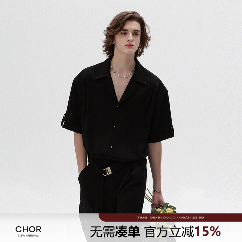Chor High-End Suit Collar Short-Sleeved Shirt Set, Loose and Lazy Style, Light Luxury Men's Shirt, Versatile, Casual and Fashionable Chor High-End Suit Collar Short-Sleeved Shirt Set, Loose and Lazy Style, Light Luxury Men's Shirt, Versatile, Casual and Fashionable