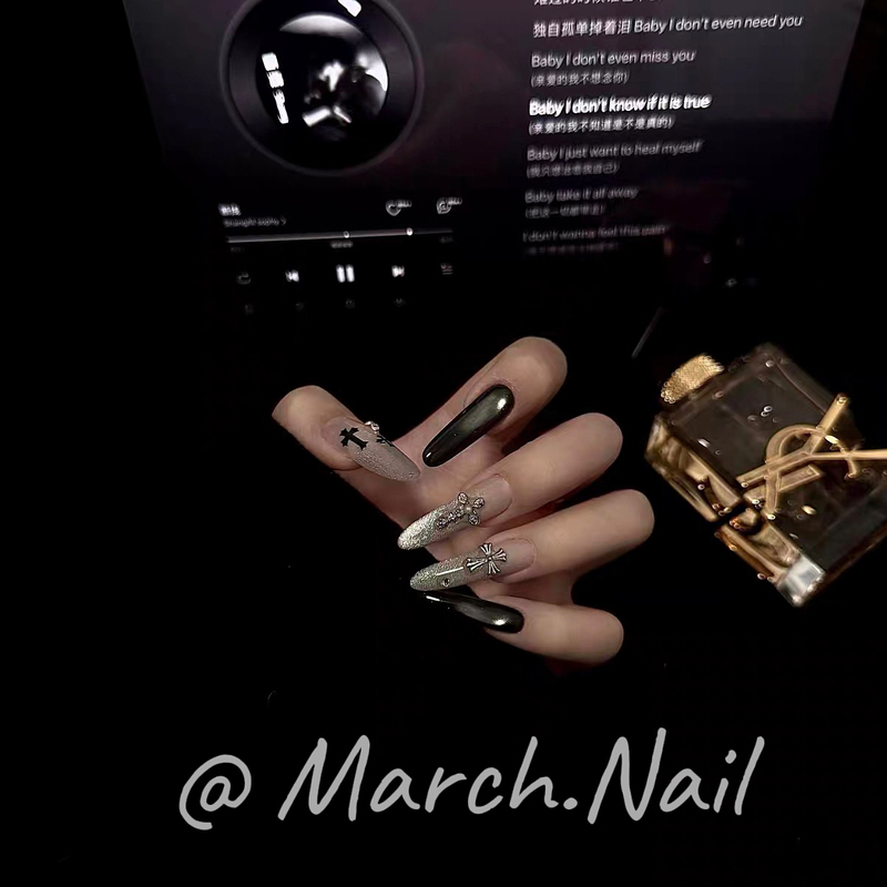 Purely Handmade Dark-Style Crocheart Dazzling Cat-Eye Crushed Diamond Nail Art, European and American Style, Sweet and Cool Spicy Girl Style Purely Handmade Dark-Style Crocheart Dazzling Cat-Eye Crushed Diamond Nail Art, European and American Style, Sweet and Cool Spicy Girl Style