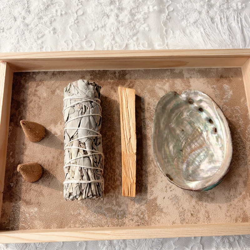 White Sage, California, Usa, Peruvian Sacred Wood, Smoked Abalone Shell, Crystal Purification Aromatherapy Set
