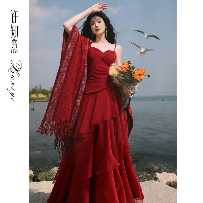 Xu Zhiyi Spring and Summer Travel Vacation Style Outfit Set Ruffled Red Spaghetti Strap Dress Shawl Two-Piece Set for Women Xu Zhiyi Spring and Summer Travel Vacation Style Outfit Set Ruffled Red Spaghetti Strap Dress Shawl Two-Piece Set for Women