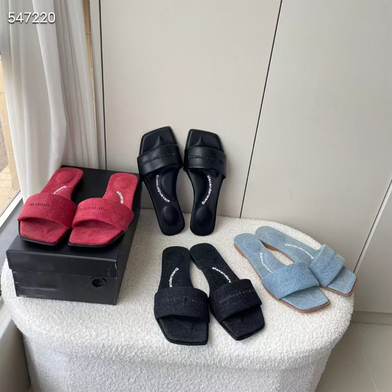 2026 High-End Edition Retro Denim Flat Sandals for Women, New Summer Style with Square Toe and Single Strap