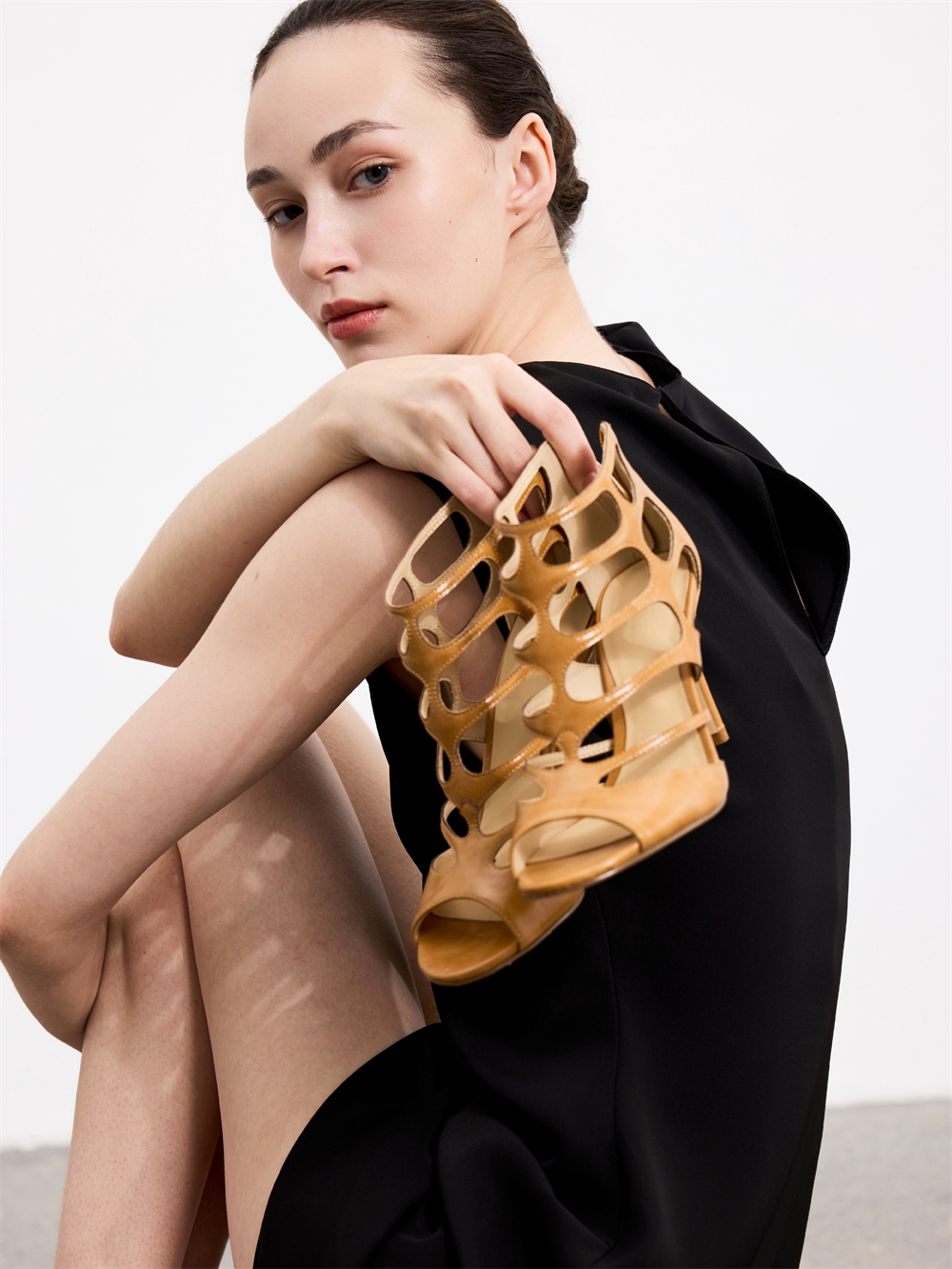 Cihi Transparent Fish Mouth Multi-Layered Cross-Cut Hollow Strap Architectural Cage-Style Fish Mouth Stiletto Heels