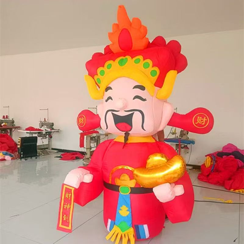迎新春，财神爷充气人偶引领商场开业新风潮