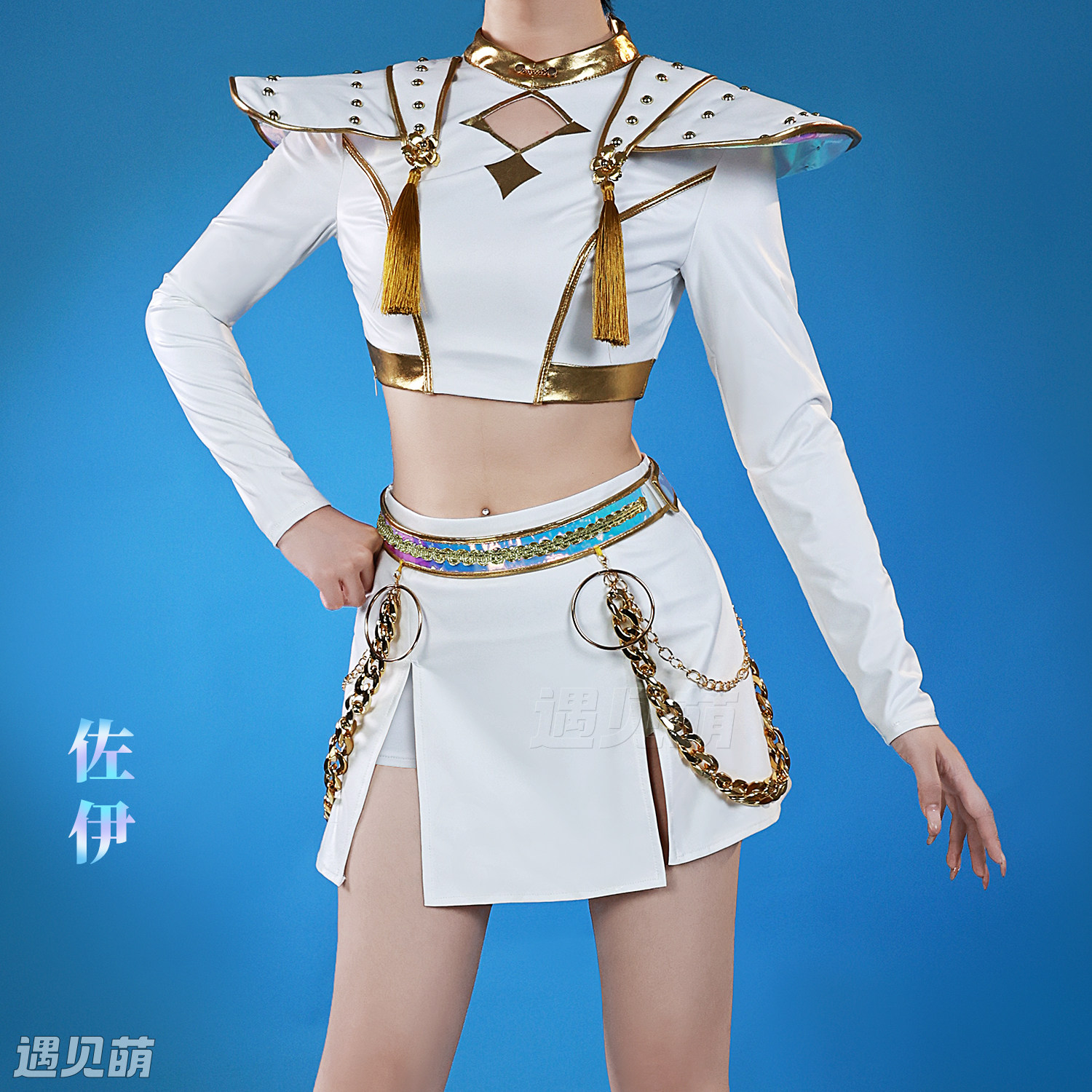 Kpop猎魔女团白色打歌服套装:闪耀舞台,你就是下一个偶像🌟 -Cosplay女装-淘宝百科网