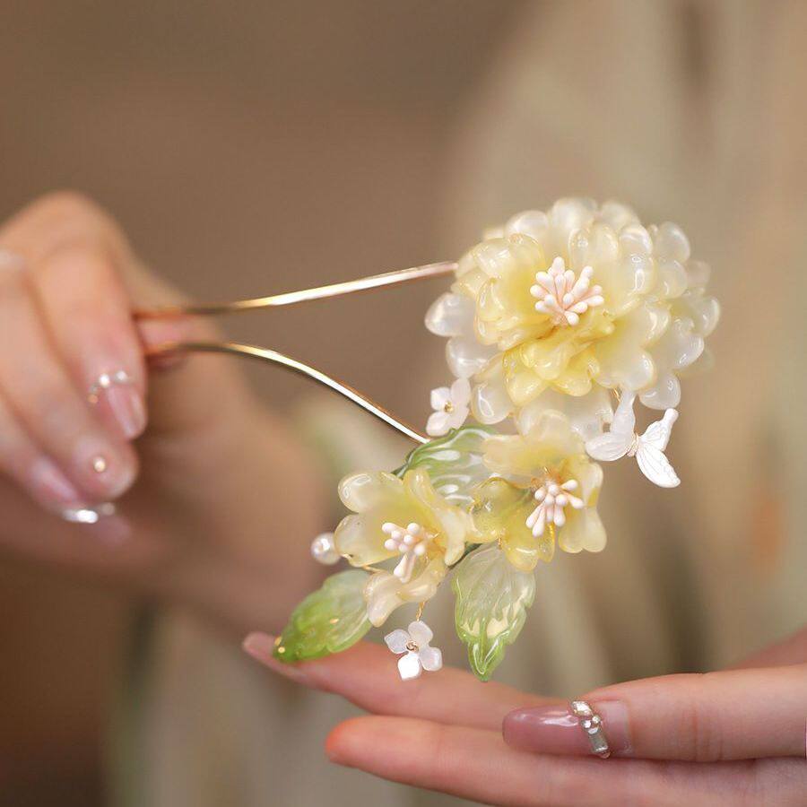 New Chinese style U-shaped hairpin with glass flower design, hair ornament, ancient style cheongsam hair comb, hairpin, hair accessory.