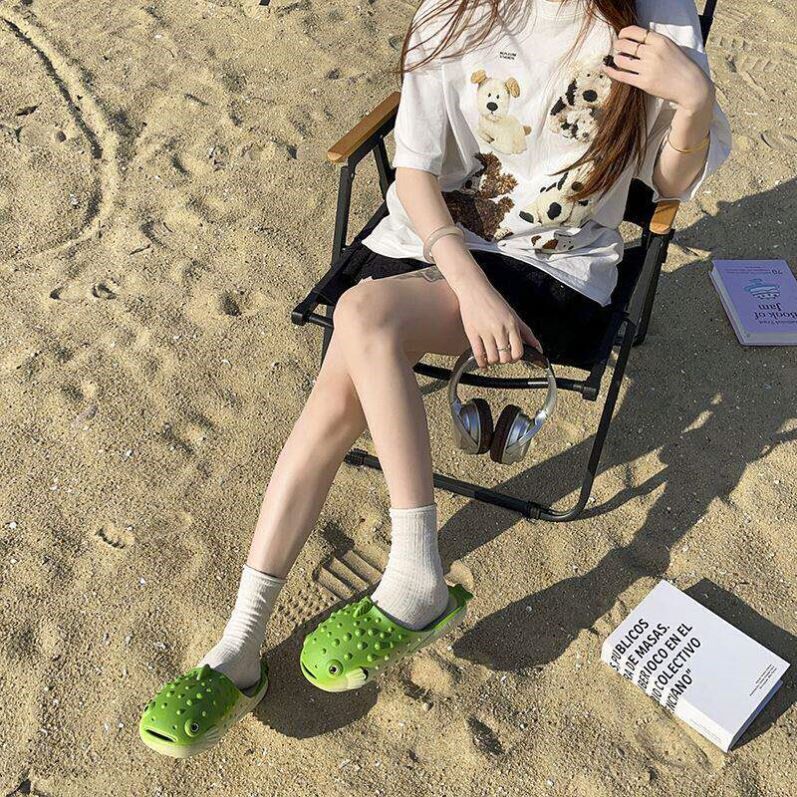 2026 Summer Quirky Pufferfish-Style Clogs for Girls, Non-Slip, Odor-Resistant, Cute Women's Summer Outdoor Closed-Toe Slippers