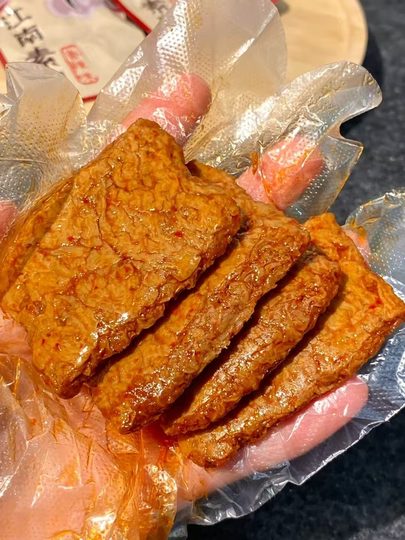 [Big Deal 10 Large Bags]Shredded Vegetarian Meat, Vegetarian Steak, Large Pieces of Dried Tofu, Cheap Snacks to Satisfy Cravings, Wholesale 1 Bag