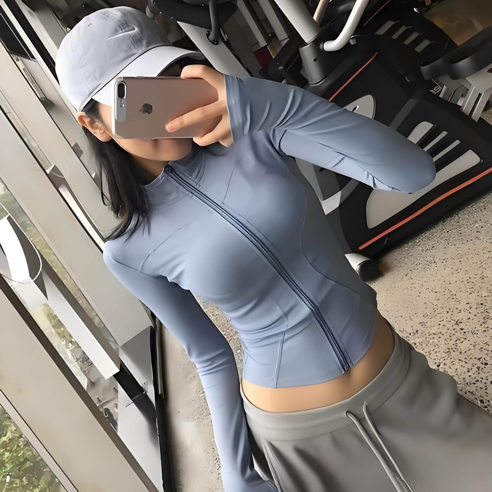 宸心服饰