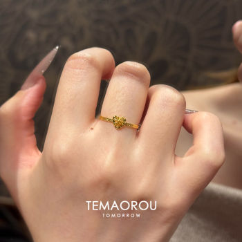 Golden sparkling crushed ice love ring for women