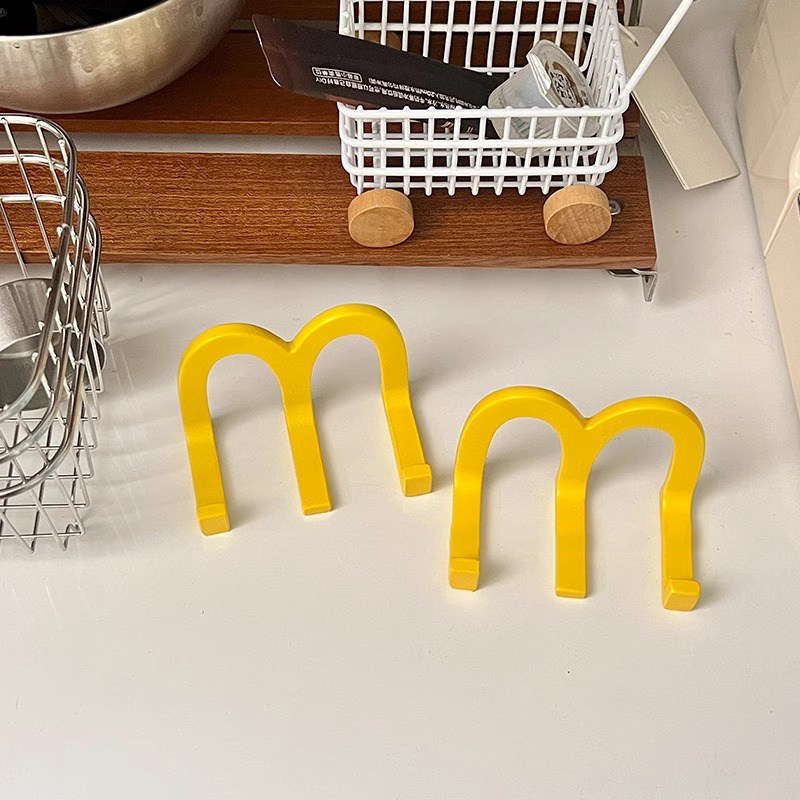 Jinhuai Mcdonald's M-Shaped Phone Stand, Desktop Bedside M-Shaped Phone Holder, Cute Creative Gift, Multifunctional Office Desktop Ornament, Mcdonald's Forever Portable Thickened Phone Stand