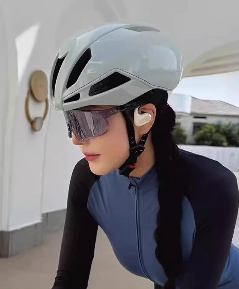 велоочки 夏季户外运动变色骑行眼镜防风登山徒步夜视眼镜时尚护目防强光女