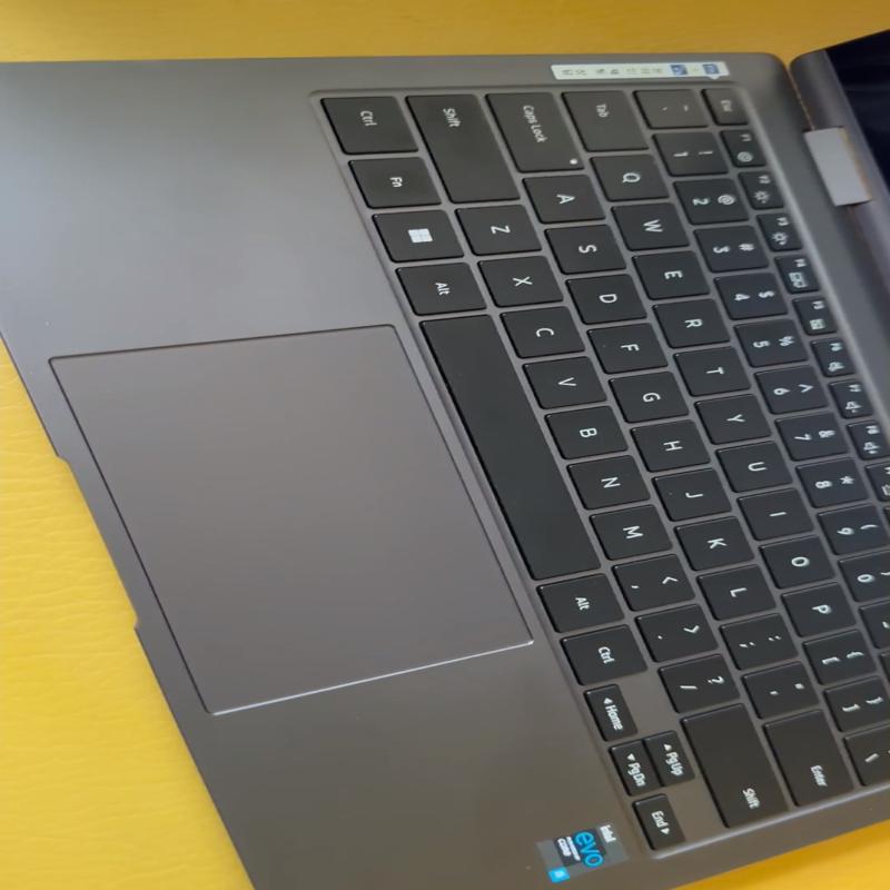 [Price Negotiable] Samsung Galaxy Book2 Pro 360 93