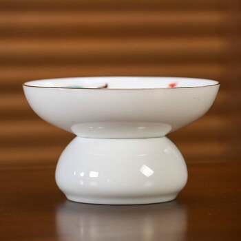Hand-painted gold mutton fat jade porcelain tea drain, underglaze color filter tea filter, creative japanese tea set accessories