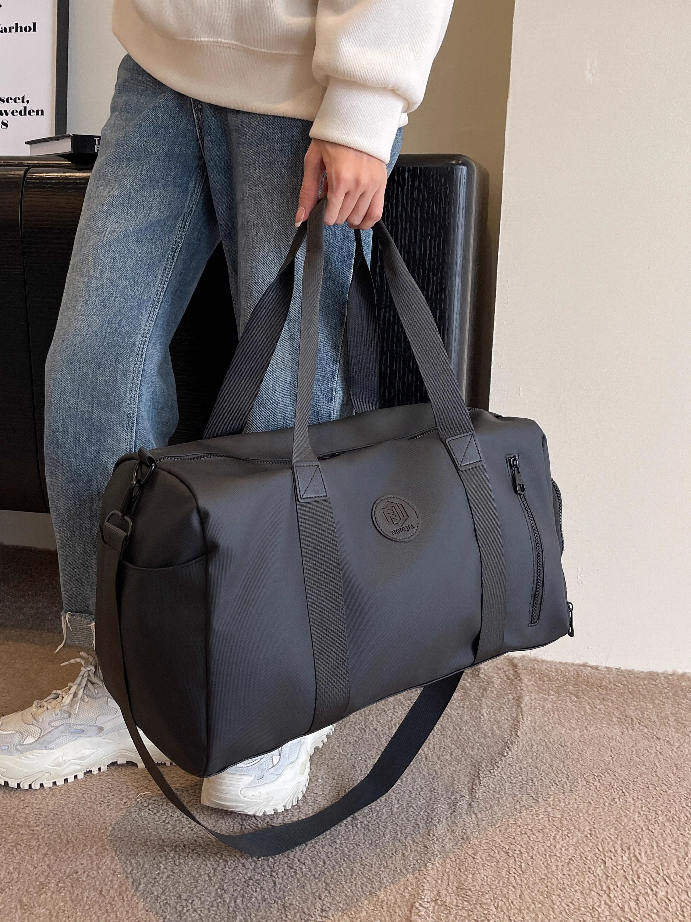 Travel Bag for Men, Large Capacity, Business Trip, Travel, Men's Gym Bag, Outdoor Outing Handbag, Portable Short-Distance Luggage Bag