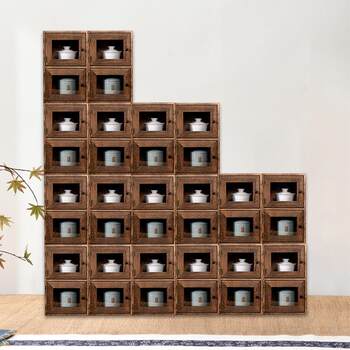 Solid wood dustproof storage cabinet storage rack chinese retro desktop storage box purple clay teapot display rack tea cup tea set