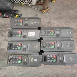 문의 ~ GD200A-1R5G-4/2R2G-4 인버터 기능 초대는 정상입니다