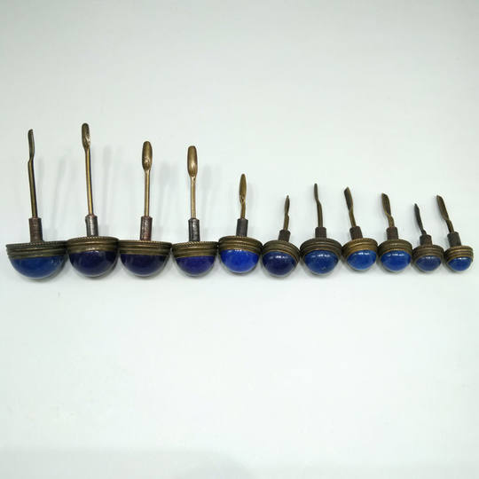 Крышка для табакерки ручной работы в антикварном стиле, имитирующая камень, из меди, в красном, зеленом, синем, розовом и оранжевом цветах, небольшой подарок или реквизит.