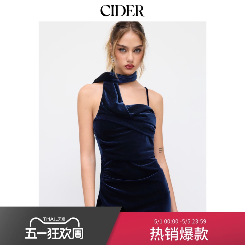 Cider Elegant Velvet Halter Pleated Suspender Long Dress with Scarf 114912168