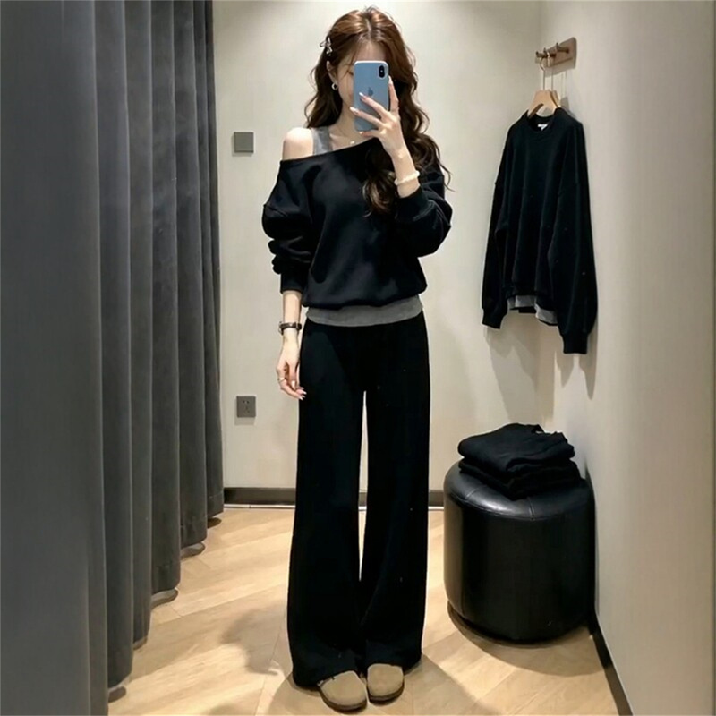 Trendy and Stylish Off-Shoulder Sweatshirt Casual Sports Suit for Women, Autumn Korean Style Slimming Fashion Loose Pants Three-Piece Set