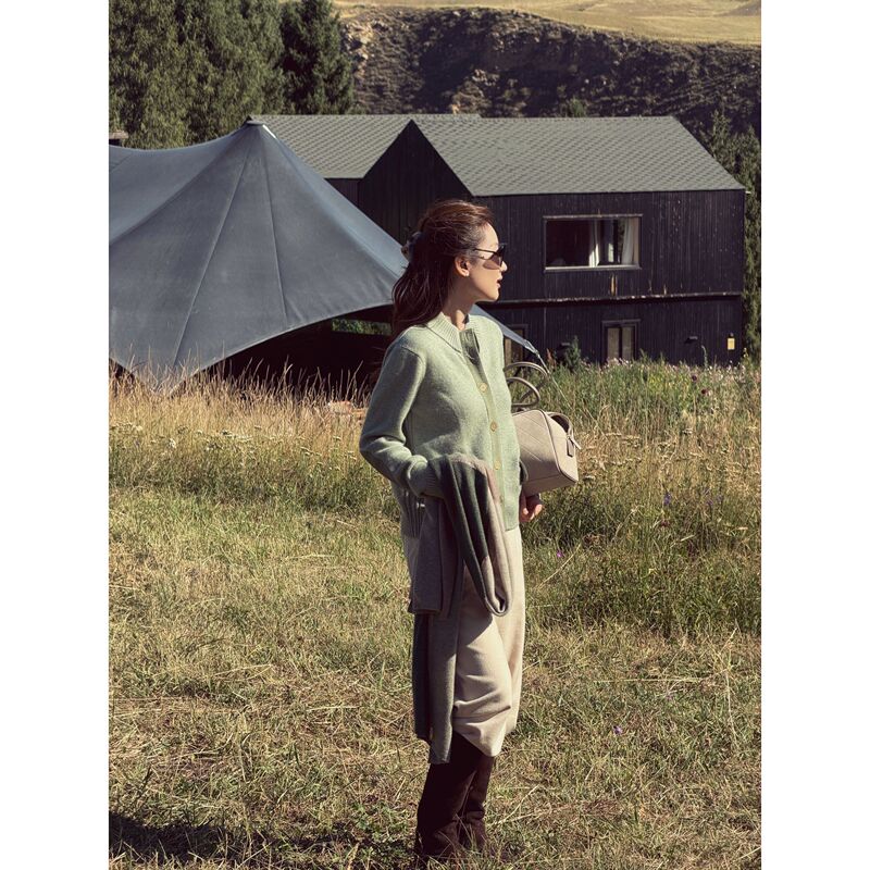 Jinmstudio丨【Special Warm Green】Vintage Stand Collar Color-Block Knit Cardigan 602601A3309 Jinmstudio丨【Special Warm Green】Vintage Stand Collar Color-Block Knit Cardigan 602601A3309
