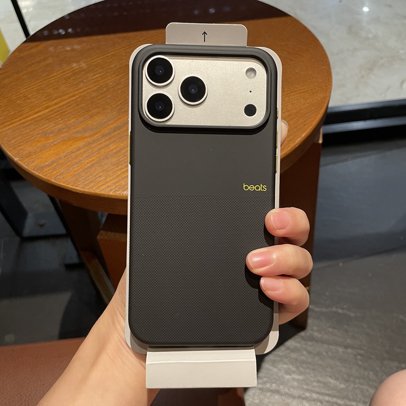 Magsafe Magnetic Beats Case Suitable for iPhone 17 Pro, New Apple 17 Pro Max Phone Case, Same Model as on the Official Website, High-End Full-Cover Anti-Drop Beat Case for Men and Women, Couples, Pm Anti-Slip