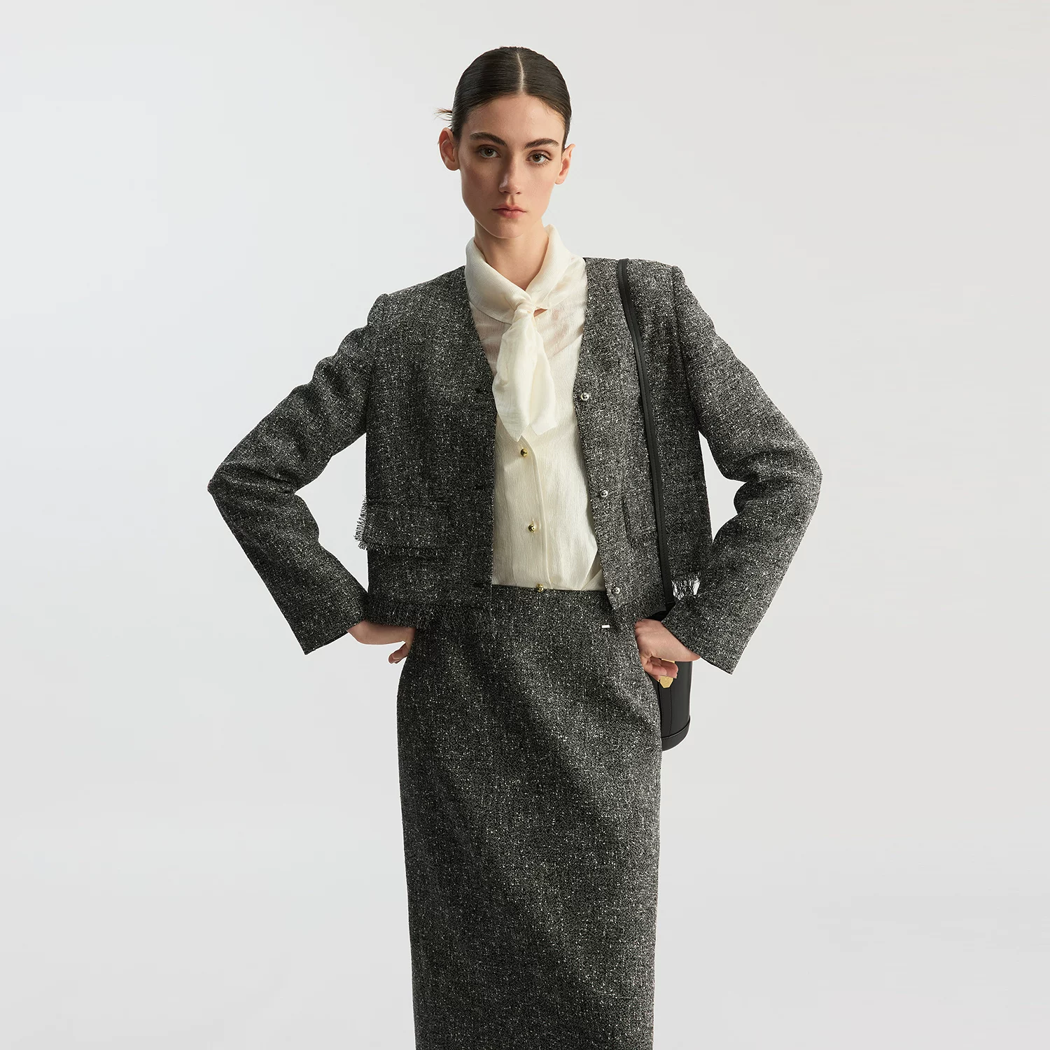 П spring стиль короткая куртка, тенденция сезона, стиль Chanel, V-образный вырез