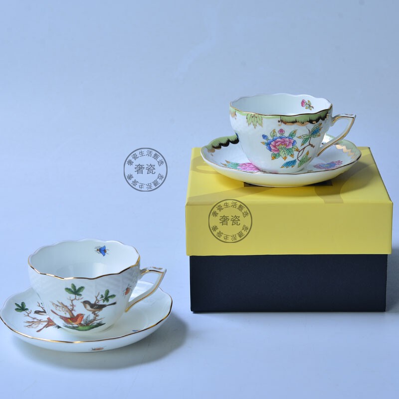 European-Style Embossed Ceramic Coffee Cup Hungarian Victorian Hard Porcelain Coffee Cup and Saucer Black Tea Cup Gift Box