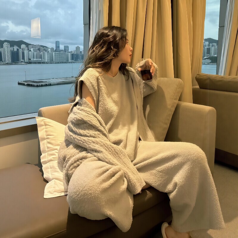 French Berydia Korean-Style High-End Knitted Half-Velvet Pajamas for Women 2026 Winter New Home Wear Set