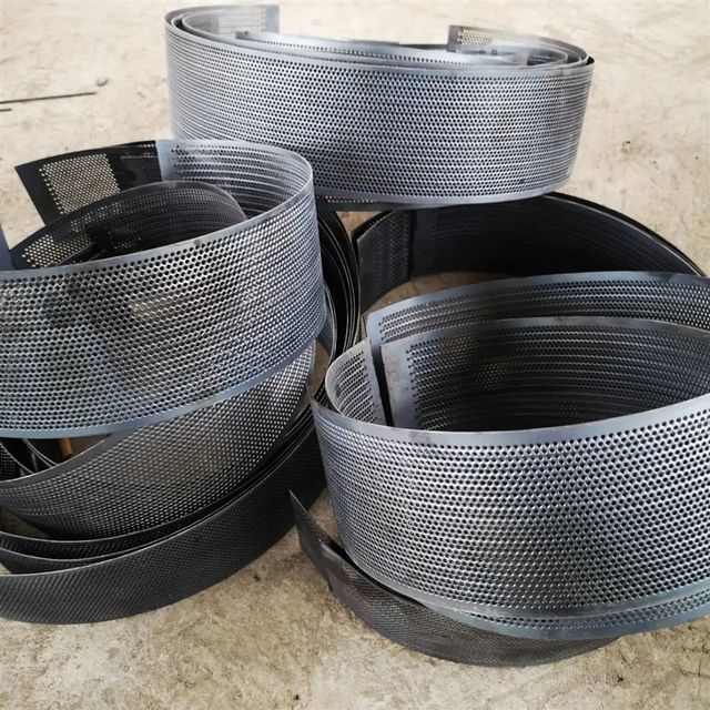 Quenching and not being beaten with carbon steel national standard 3mm thick manual drilling and pulverizing machine sieve mesh bottom screen sieve