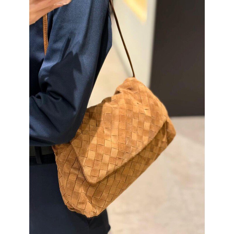 Od Bv Cowhide Woven Garbage Bag Style Women's Bag Dustbag Handbag Crossbody Bag Versatile Shoulder Bag Flap Bag Od Bv Cowhide Woven Garbage Bag Style Women's Bag Dustbag Handbag Crossbody Bag Versatile Shoulder Bag Flap Bag